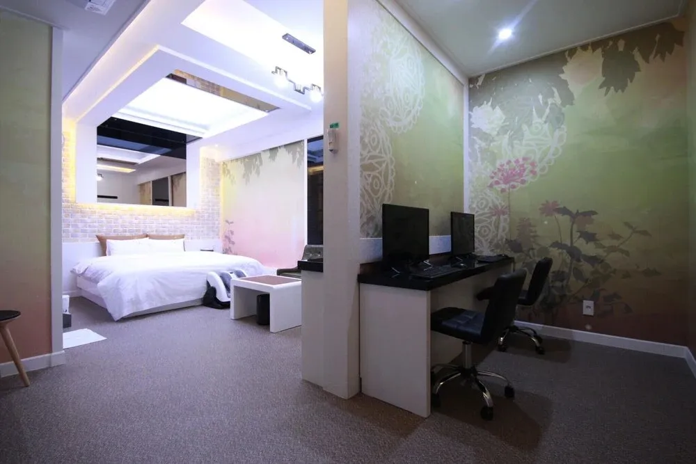 Hotel image 13