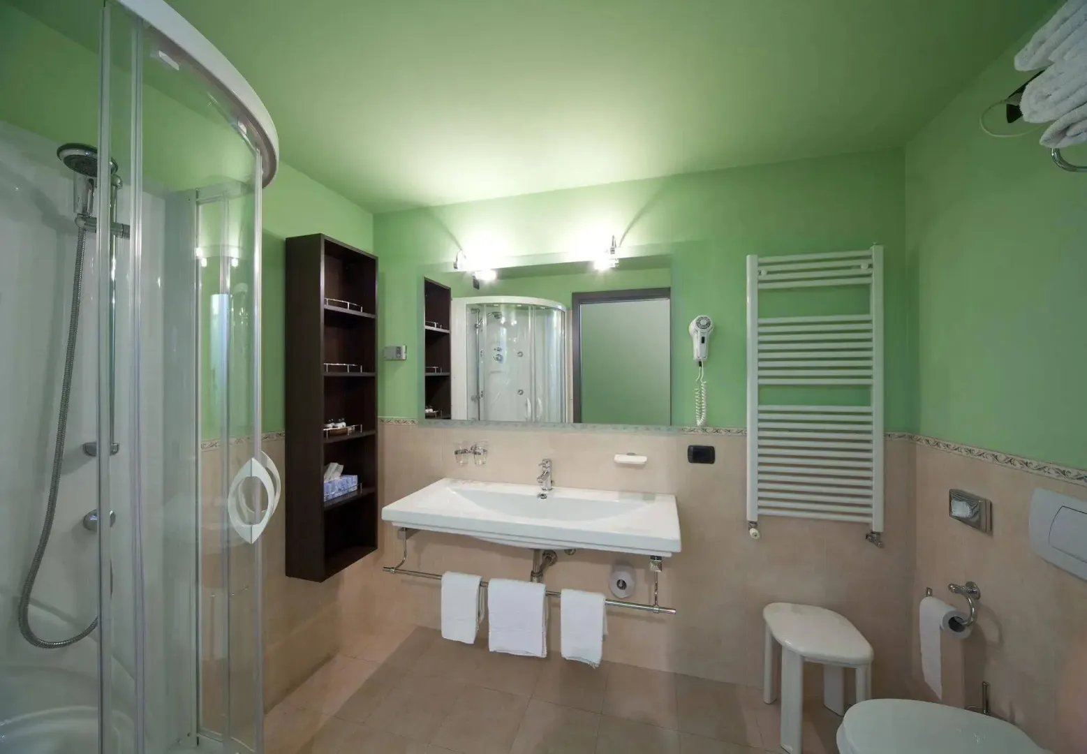 Hotel image 12
