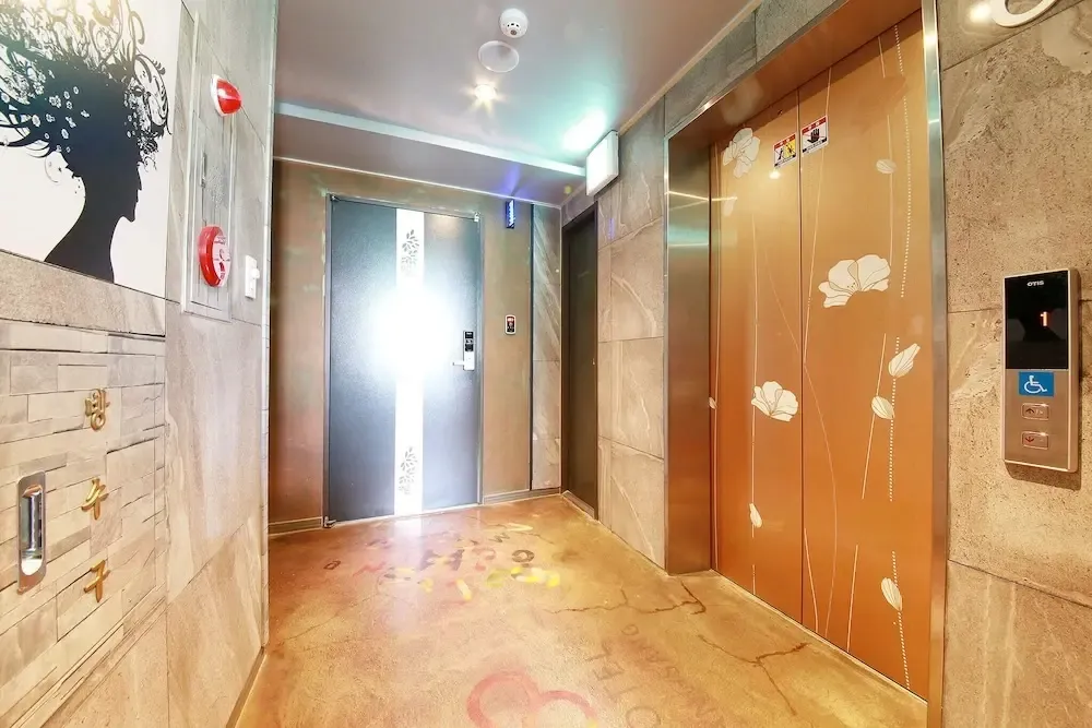 Hotel image 12