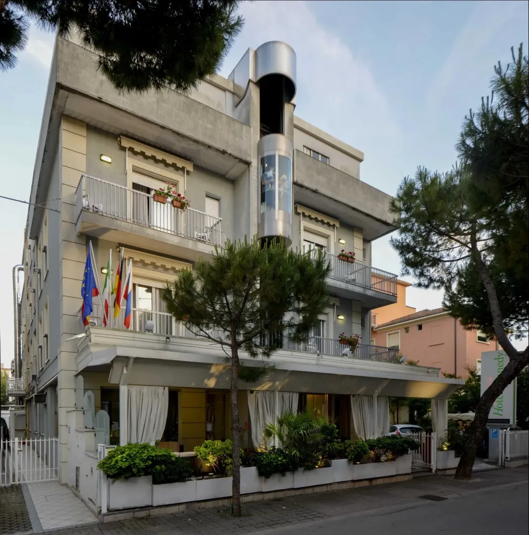 Hotel image 1