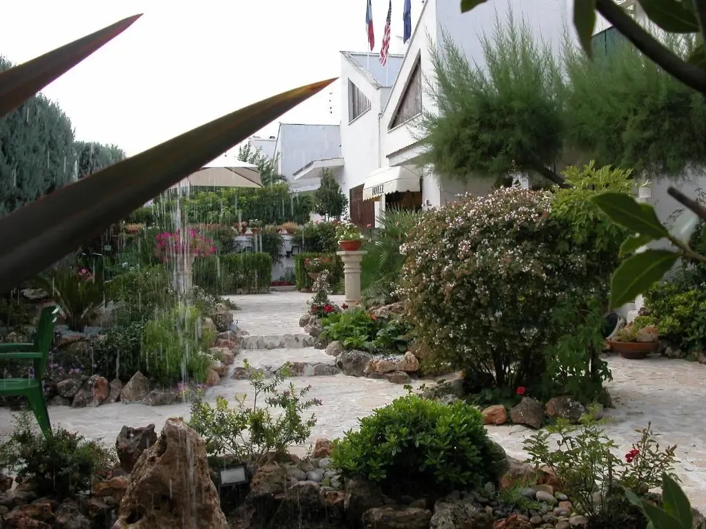 Hotel image 12