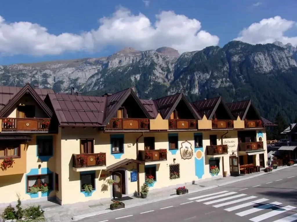 Hotel image 12