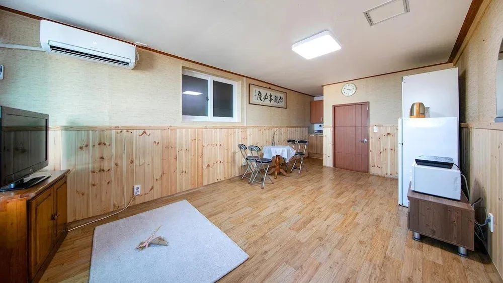 Hotel image 12