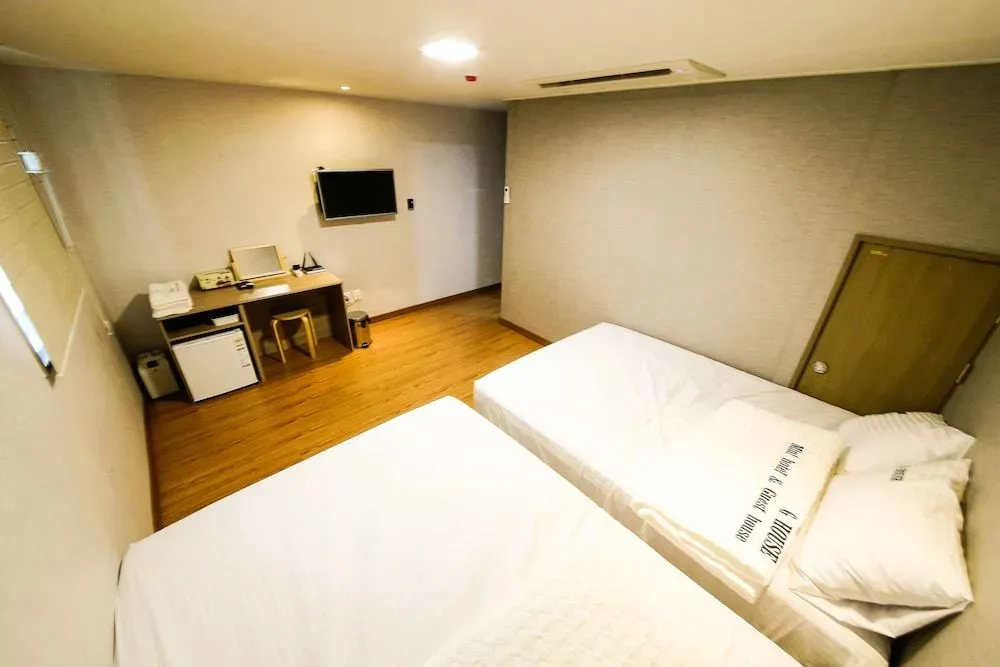 Hotel image 12