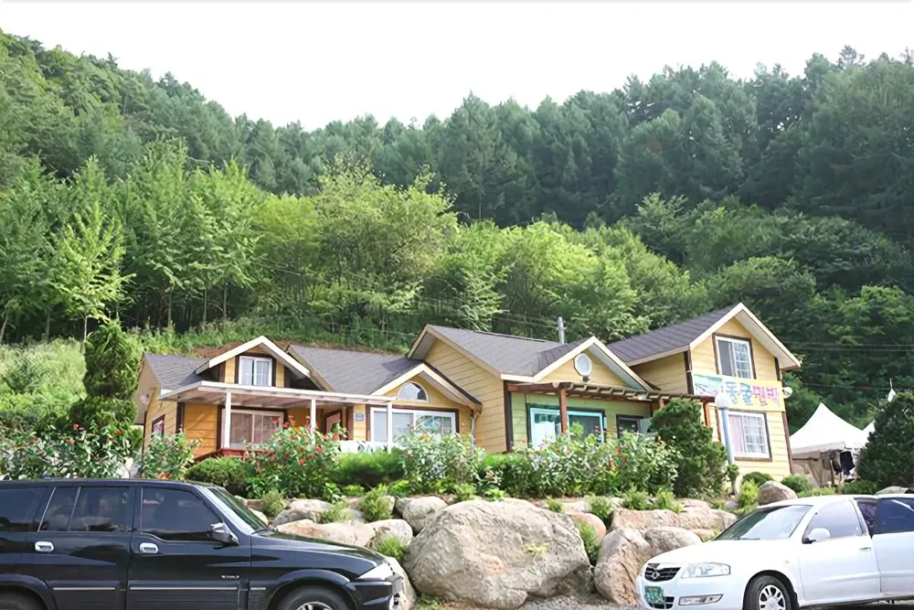 Hotel image 12