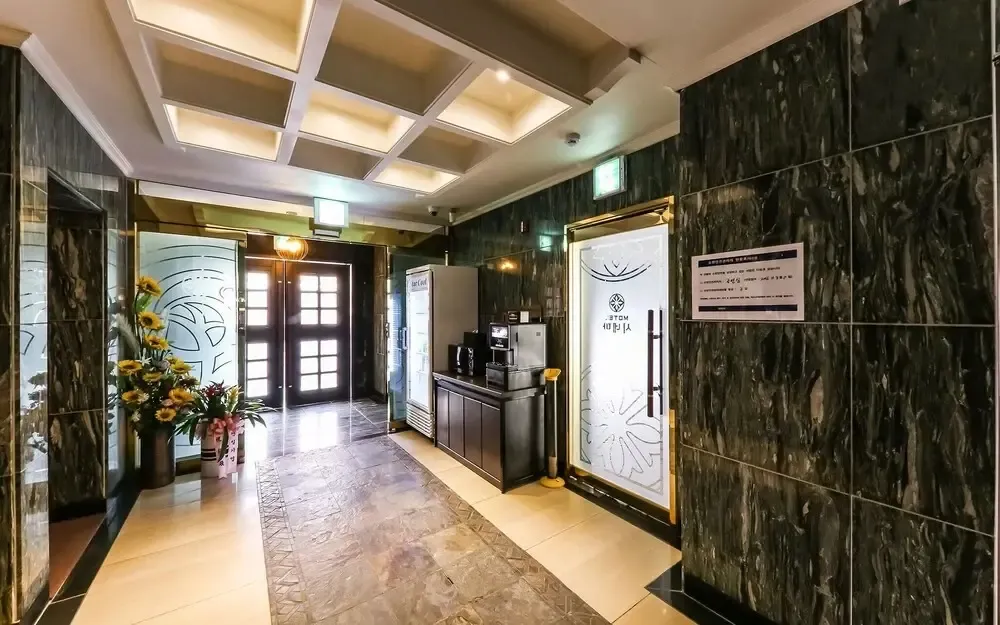Hotel image 2