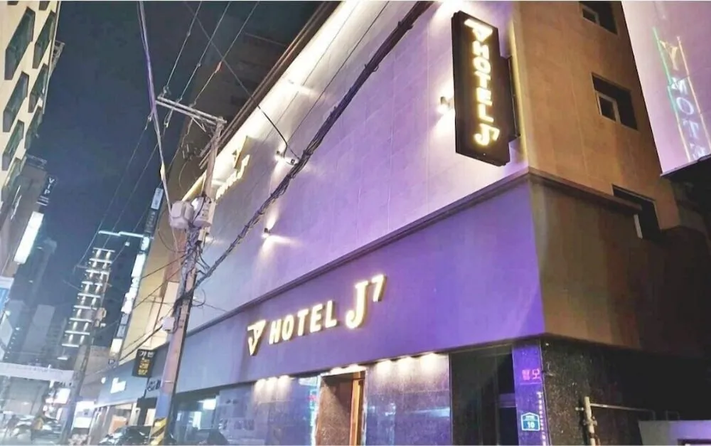 Hotel image 1