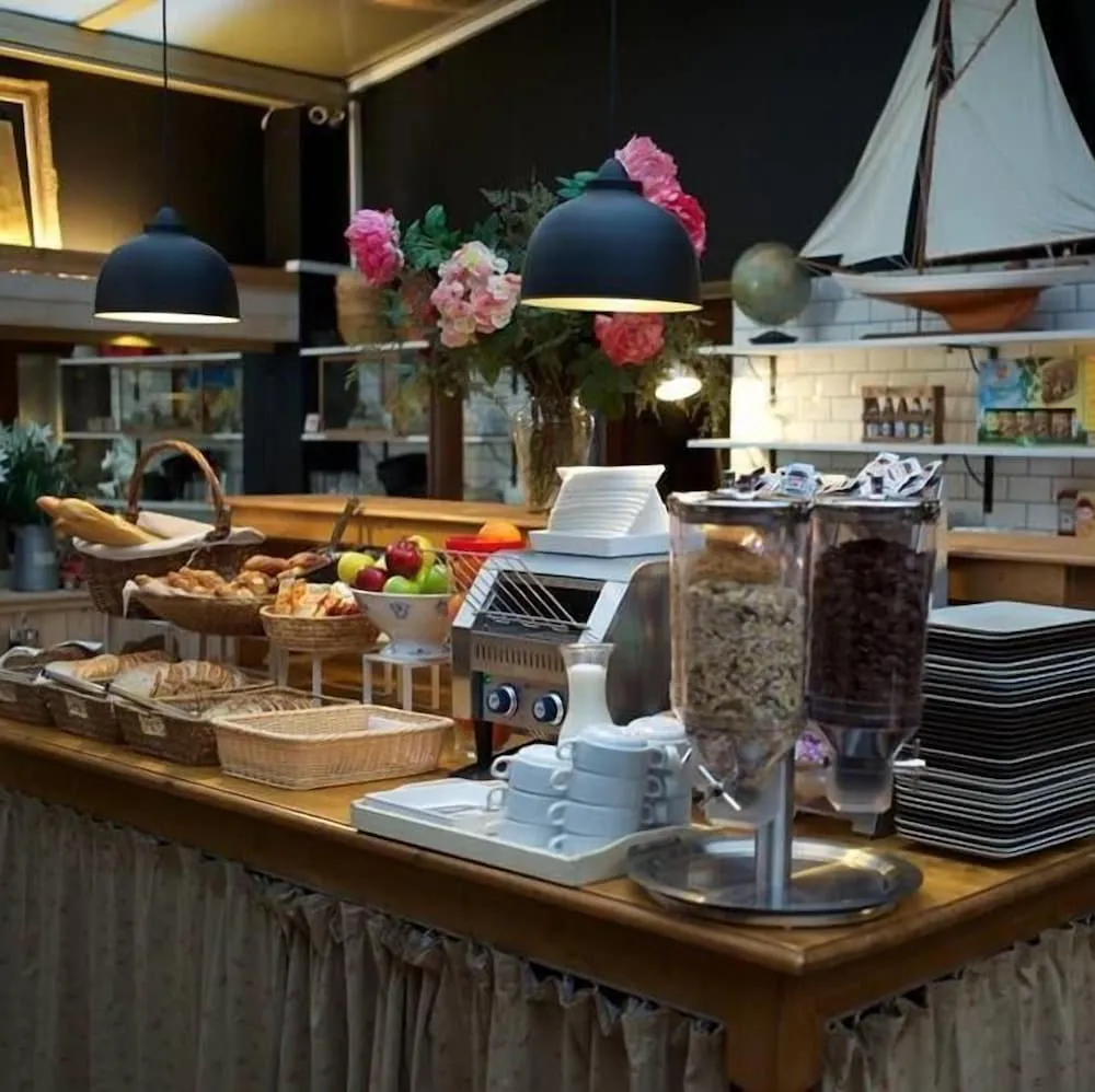 Hotel image 12