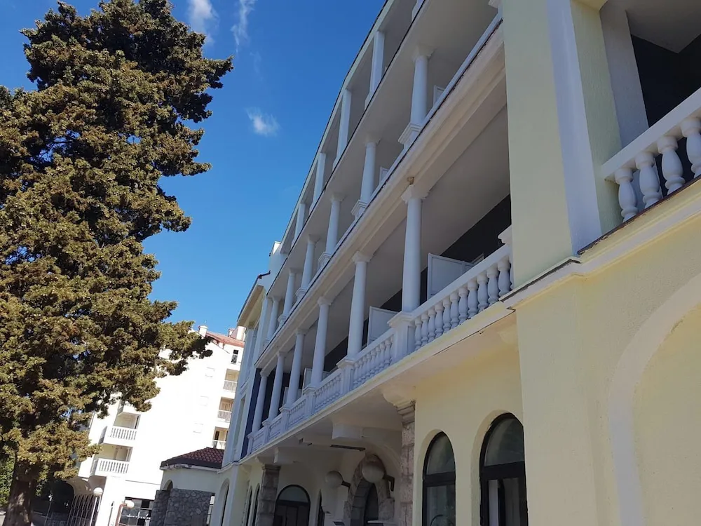 Hotel image 2