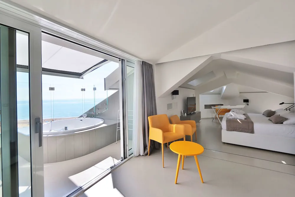 Hotel image 16