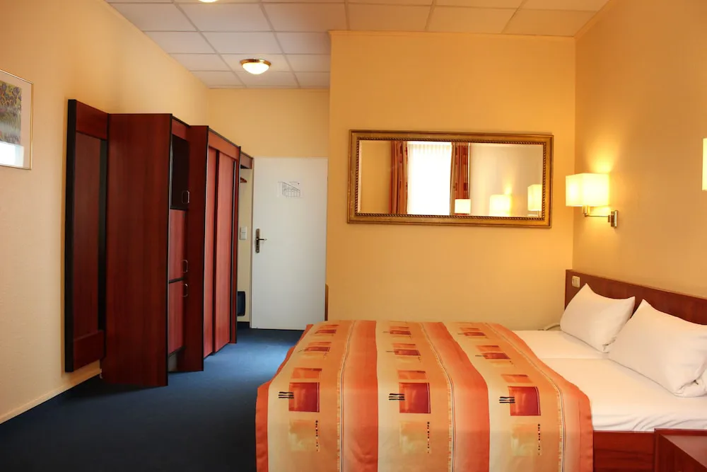Hotel image 12