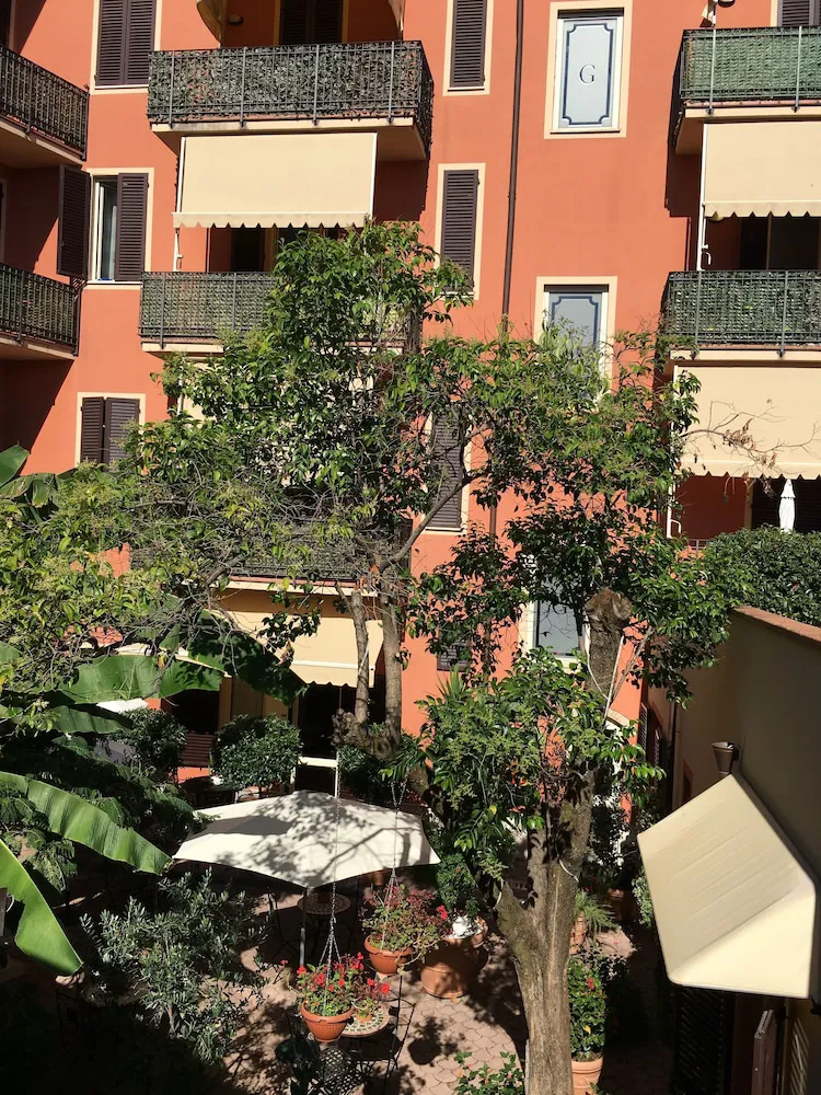 Hotel image 2
