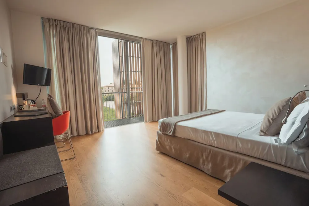 Hotel image 18