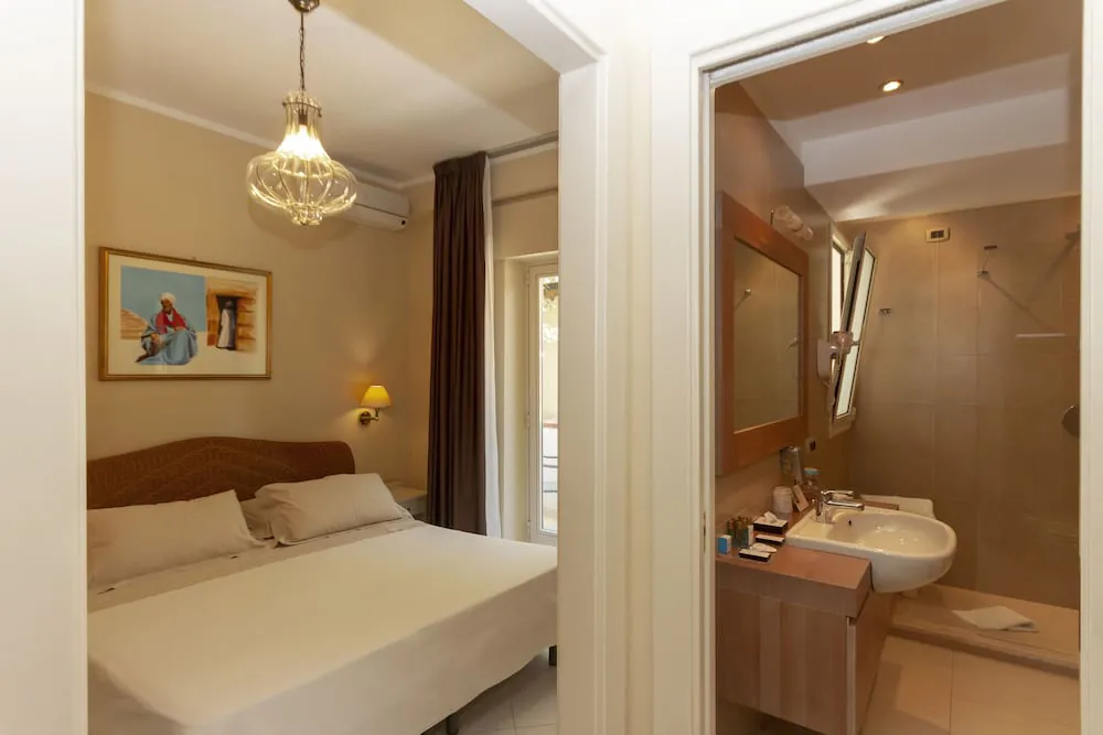 Hotel image 12