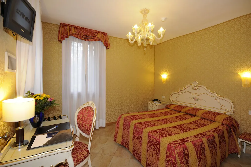 Hotel image 13