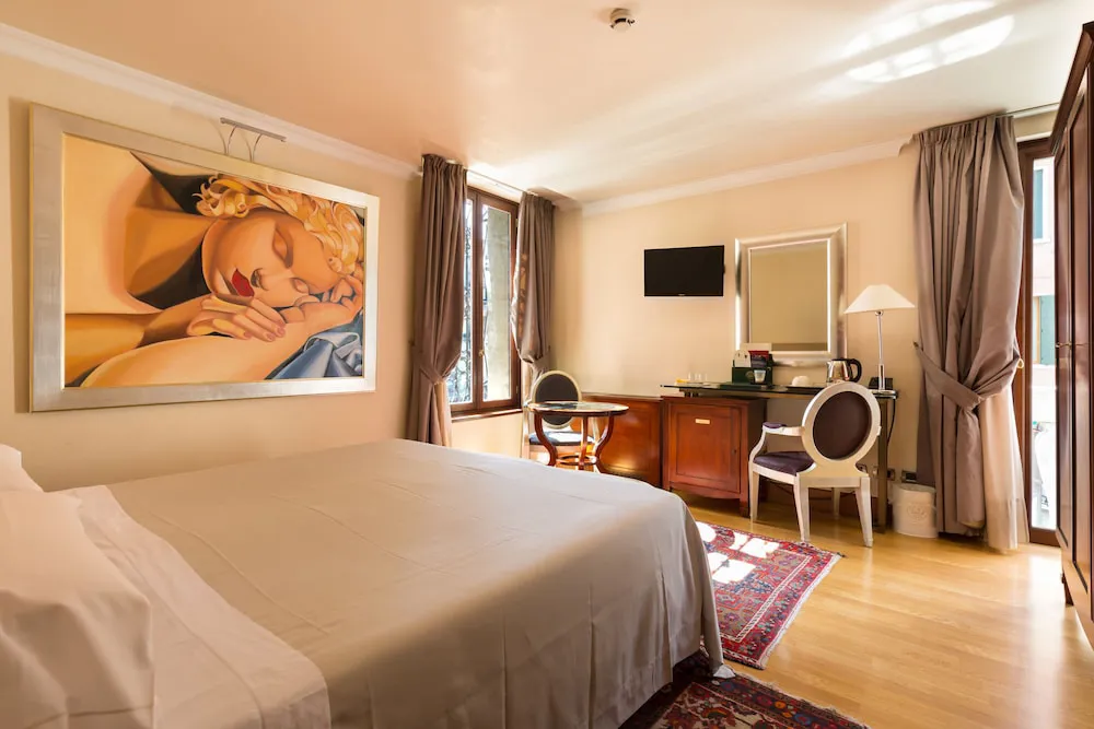 Hotel image 12