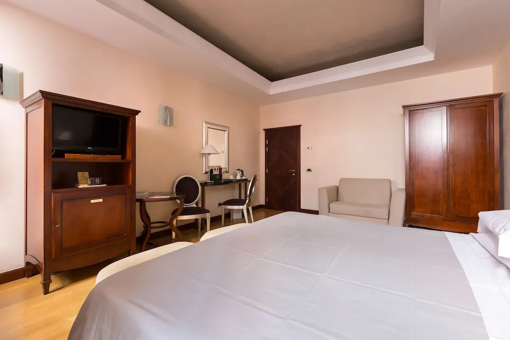 Hotel image 13