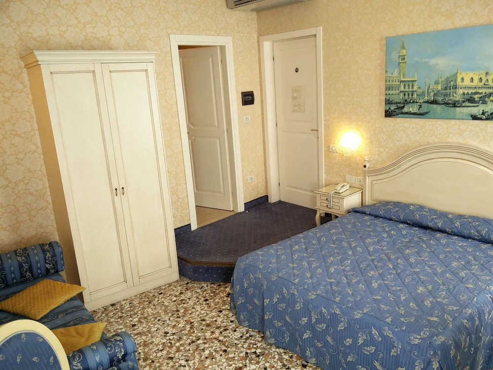 Hotel image 16