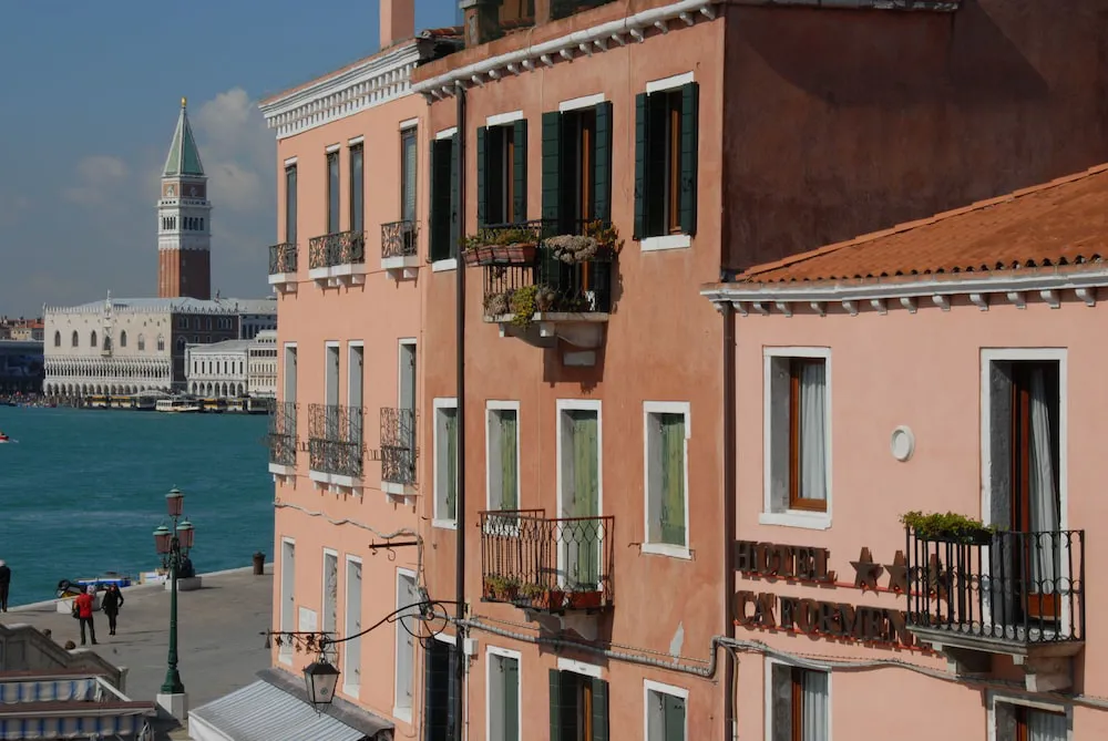 Hotel image 3