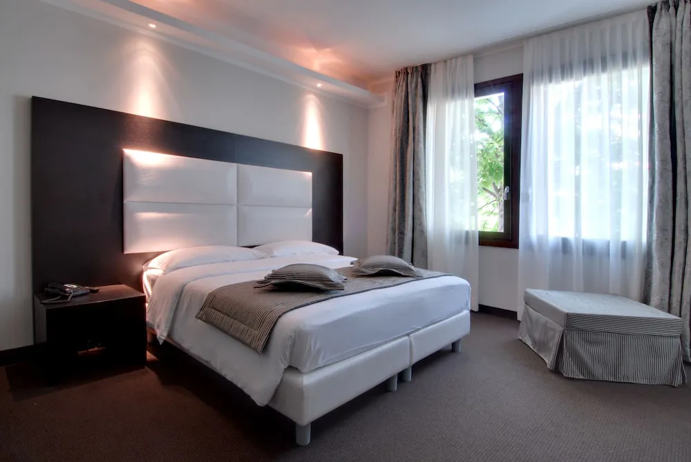 Hotel image 11