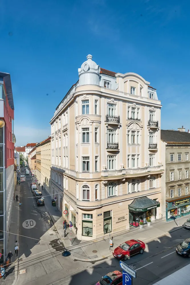 Hotel Image 4