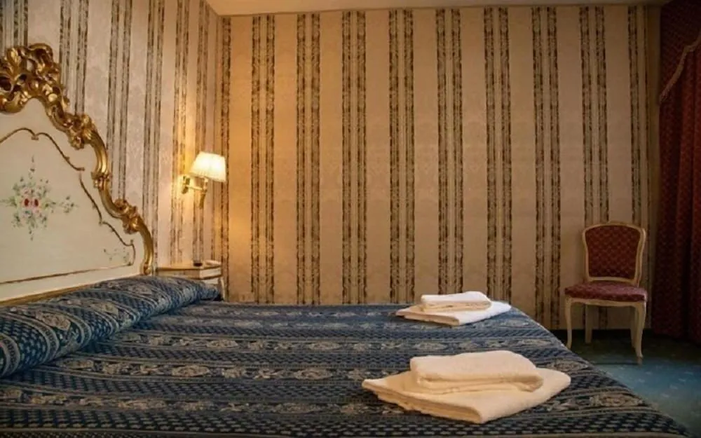 Hotel image 13