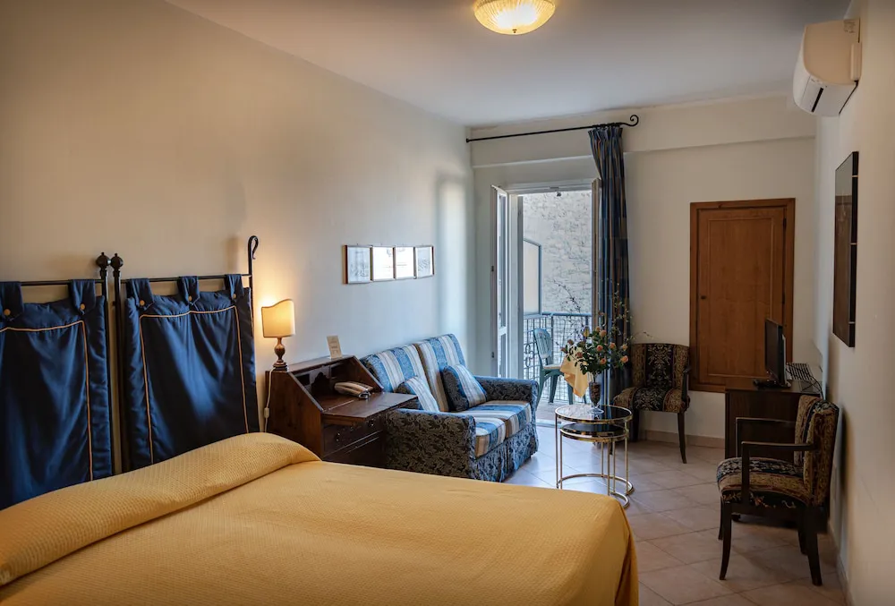 Hotel image 12