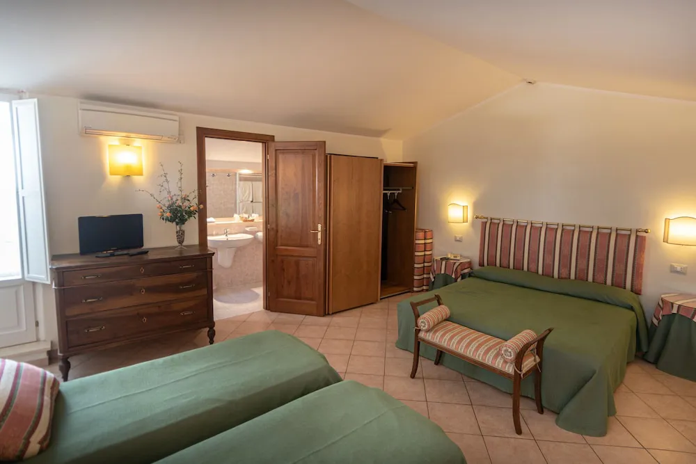 Hotel image 16