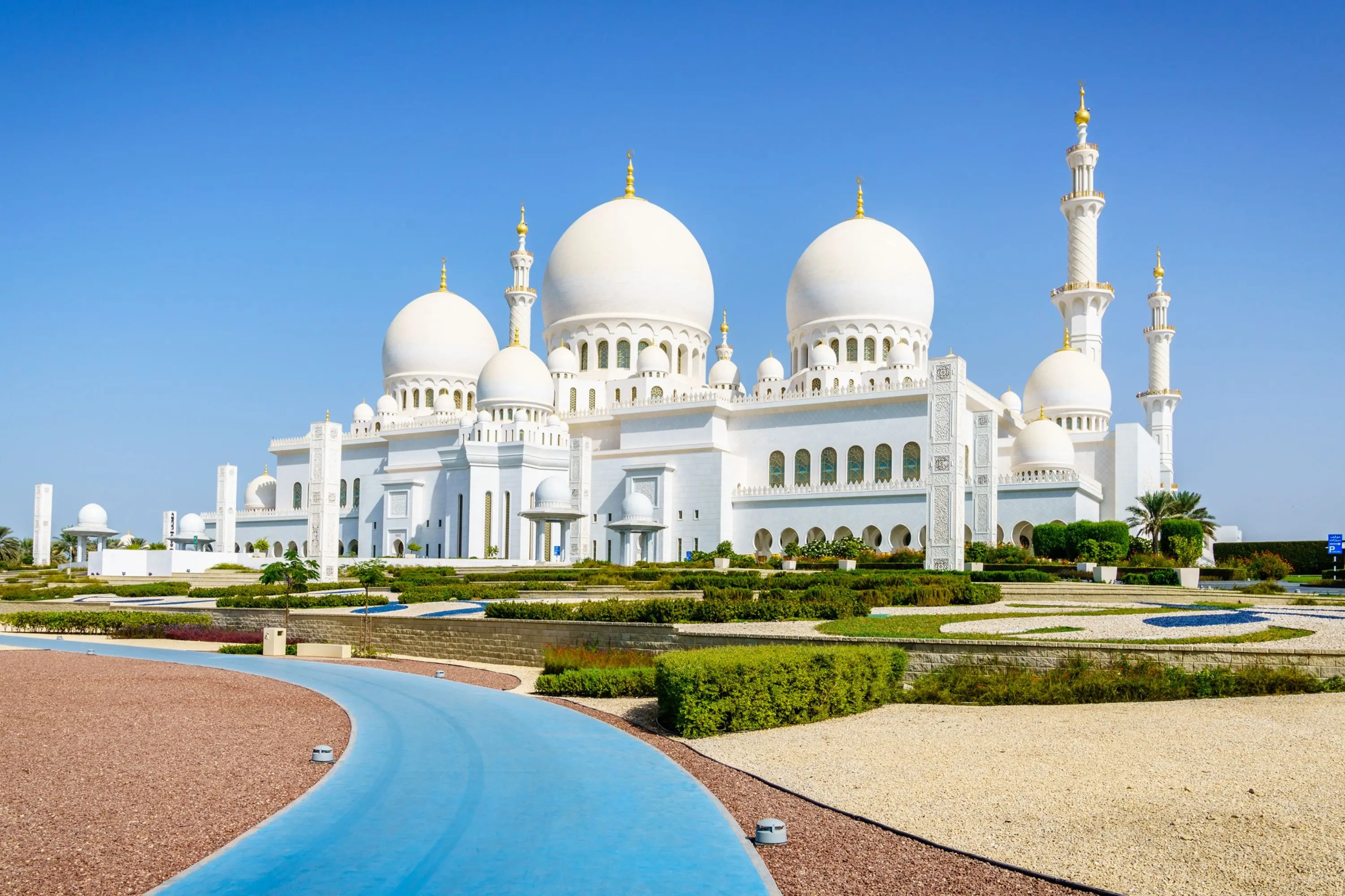Abu Dhabi Sheikh Zayed Mosque Half-Day Guided Tour in Abu Dhabi