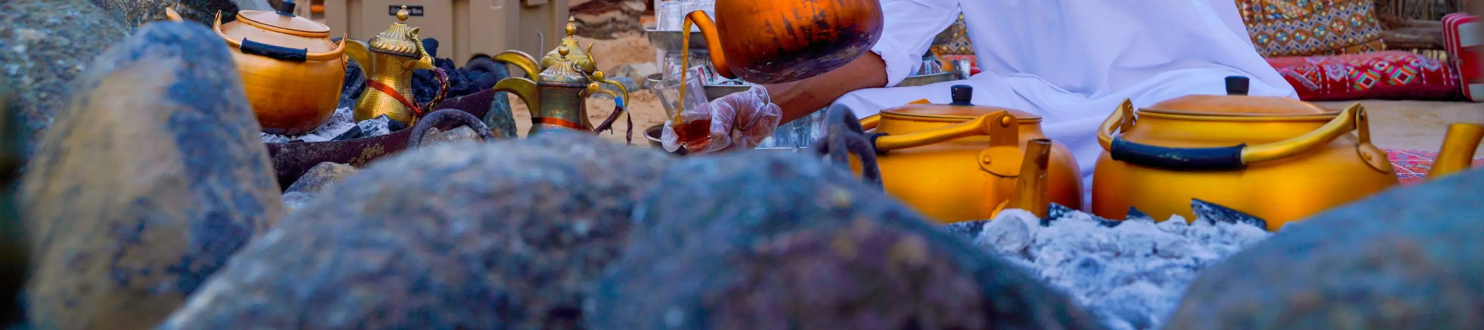 Luxury Desert Safari with Vintage G-Class & Al Marmoom Oasis Dinner in Dubai - Photo 7