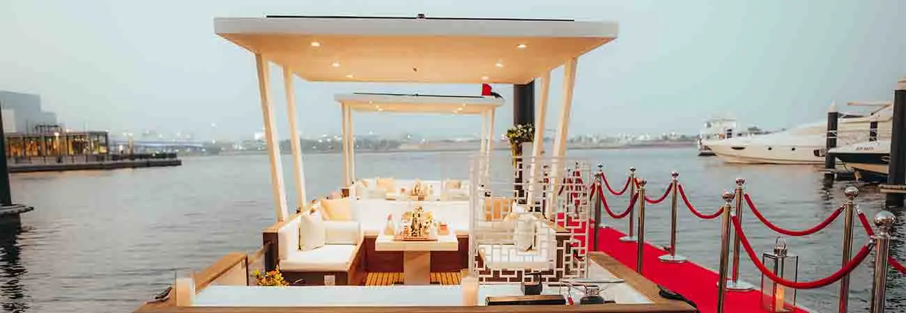 Dream Boats Floating Cafe