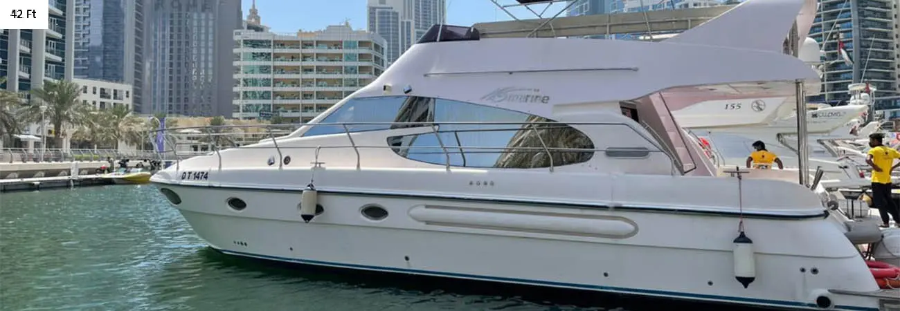 Luxury yacht rental Dubai in Dubai - Photo 4